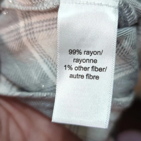 Maurices Top, Size 0, EUC - Picture 7 of 7